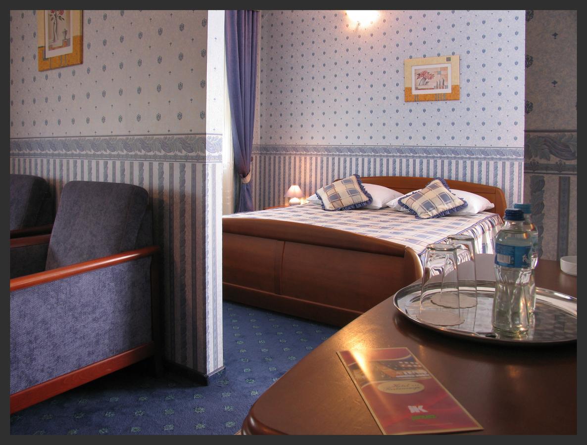 Hotel Janusz Siedlce Quarto foto