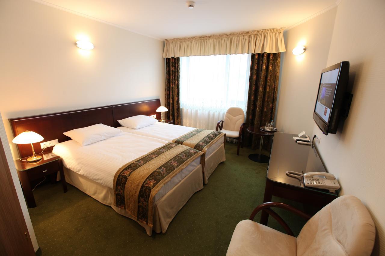 Hotel Janusz Siedlce Quarto foto